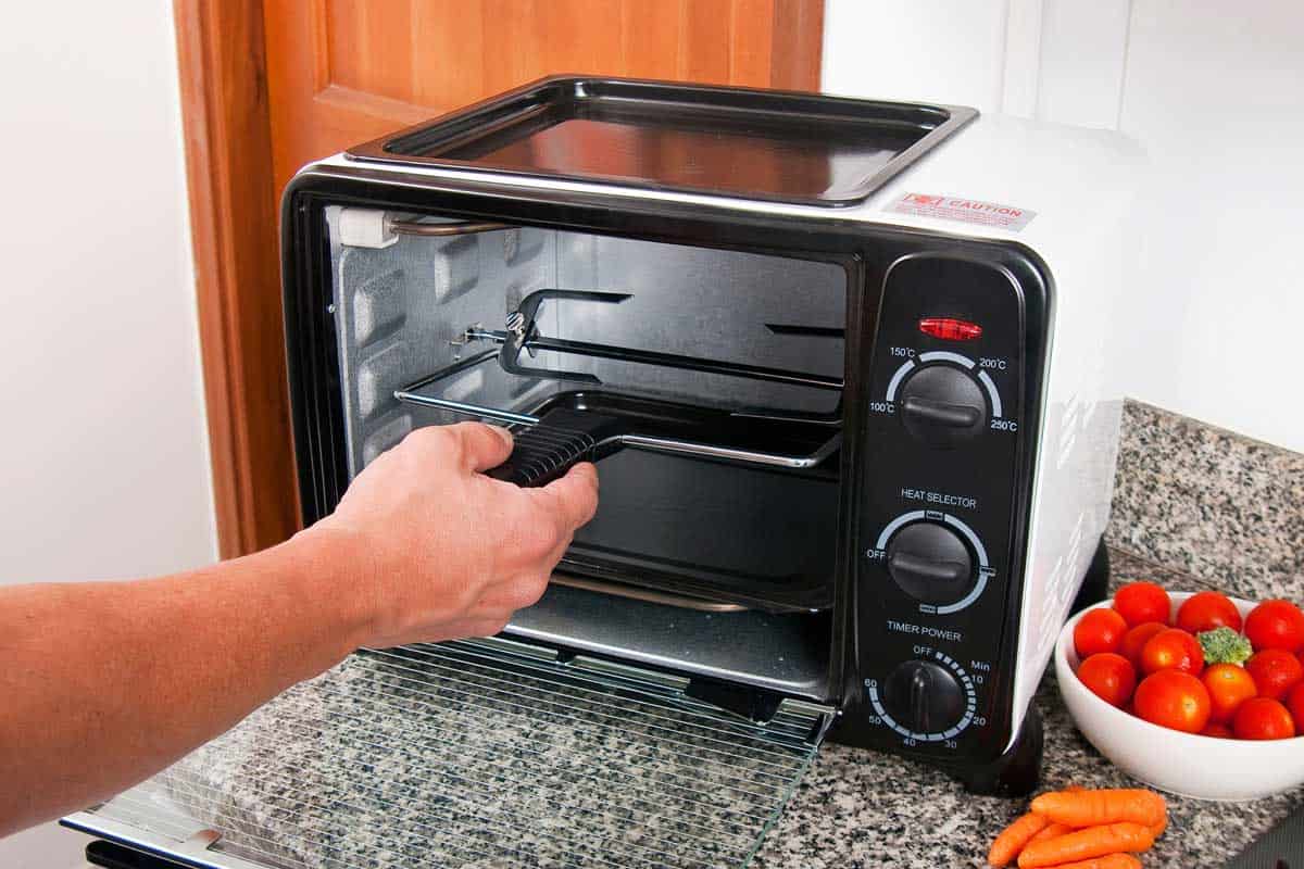 家用电器;烤面包机，厨房环境照片。bd手机下载