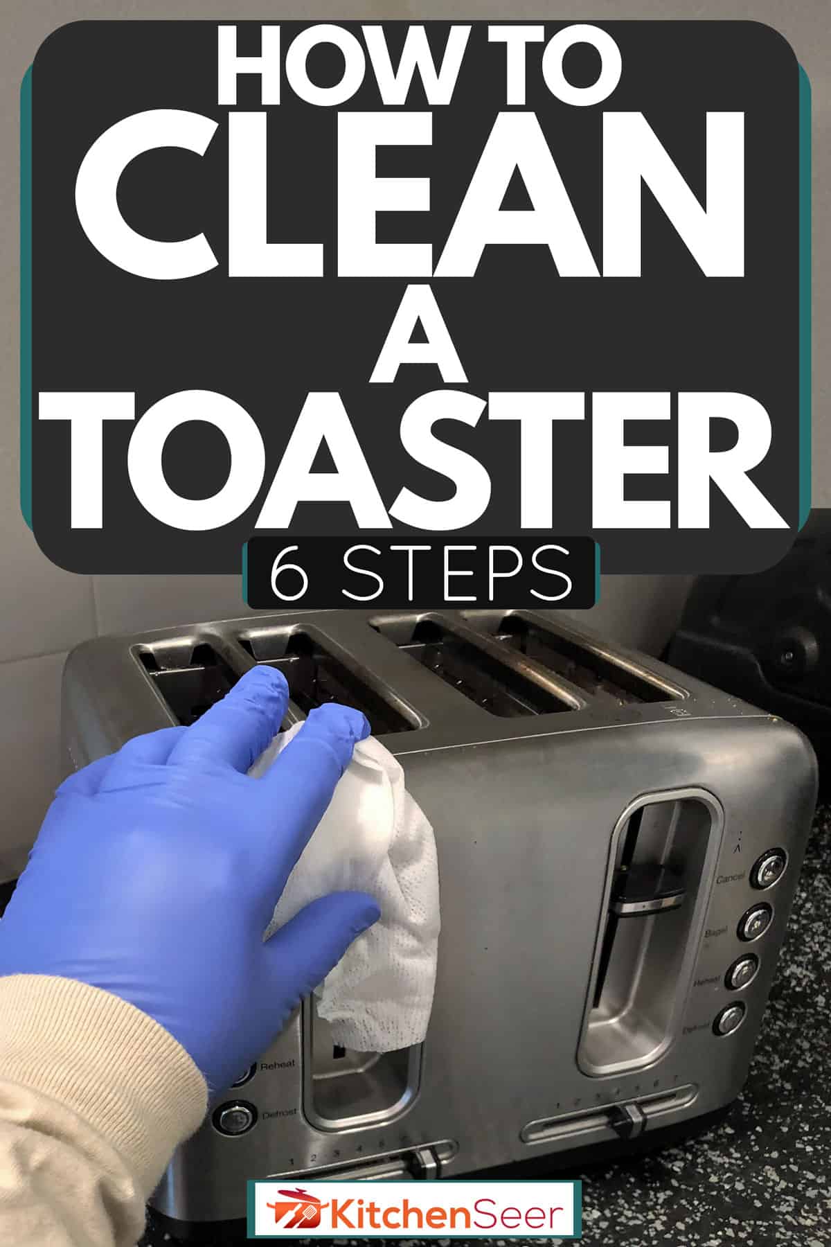 一个戴着手套的女人在厨房清洁烤面包机，如何清洁烤面包机[6步]bd手机下载