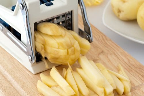 阅读更多关于如何用食品加工机切薯条的文章＂decoding=