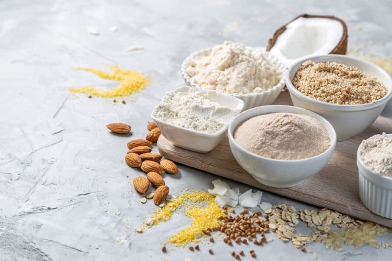 无谷蛋白概念——选择替代面粉和成分,面包粉和中筋面粉——你能替代为另一个吗?