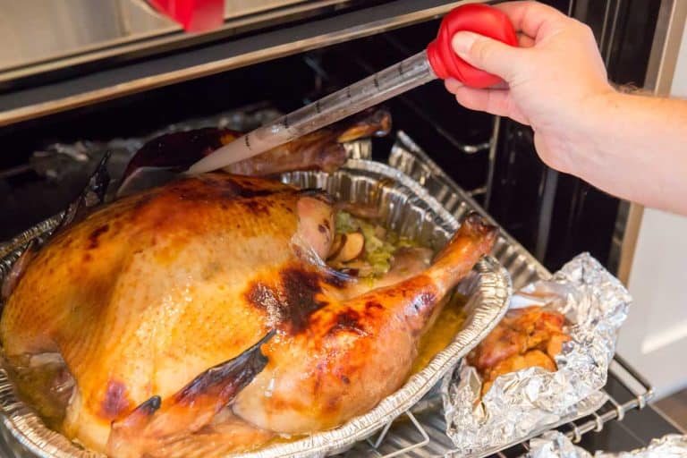 感恩节火鸡在烤箱烤熟被无缘无故地大骂保持湿润,你如何清洁飘?