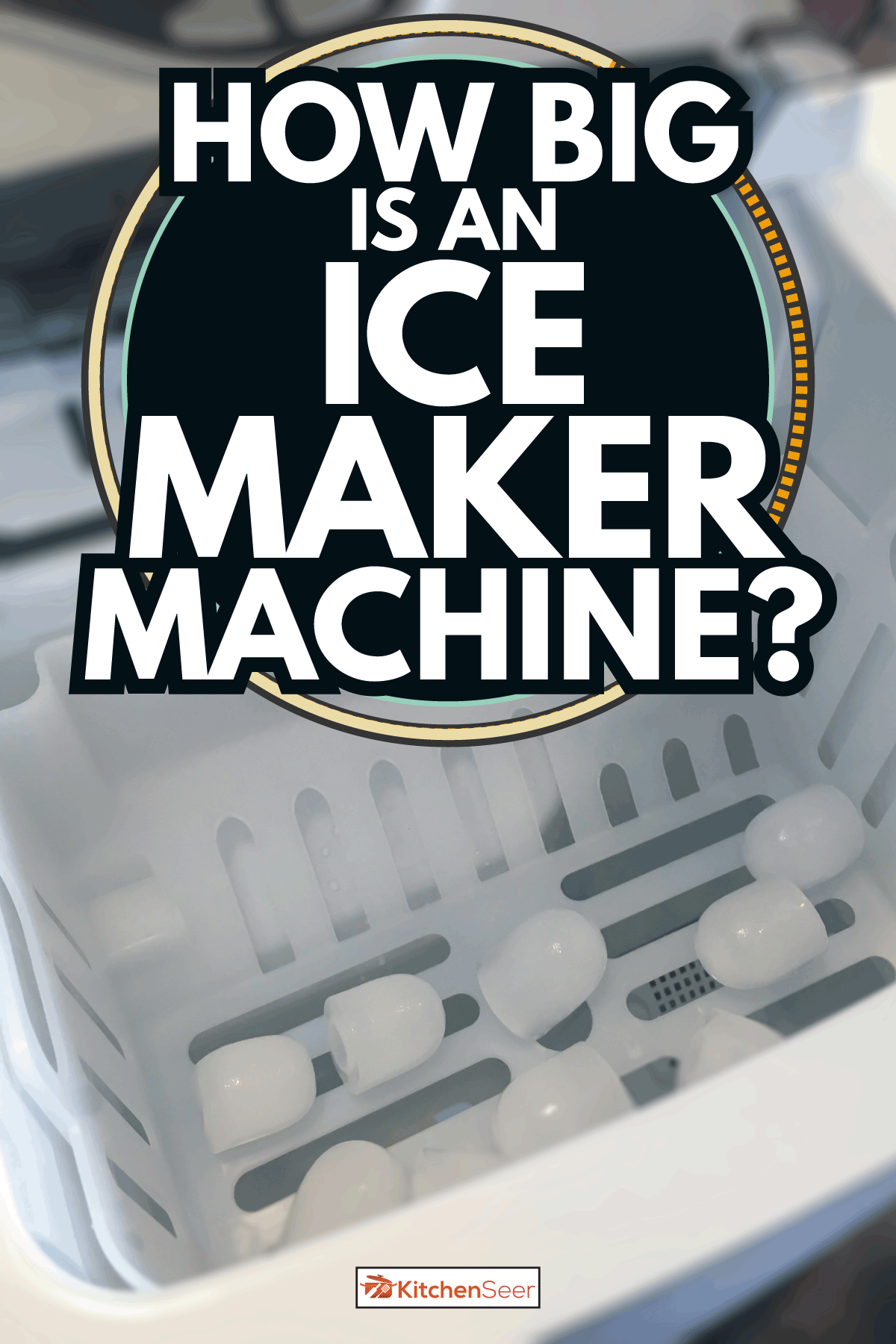 清洁自动制冰机上的冰块。制冰机有多大