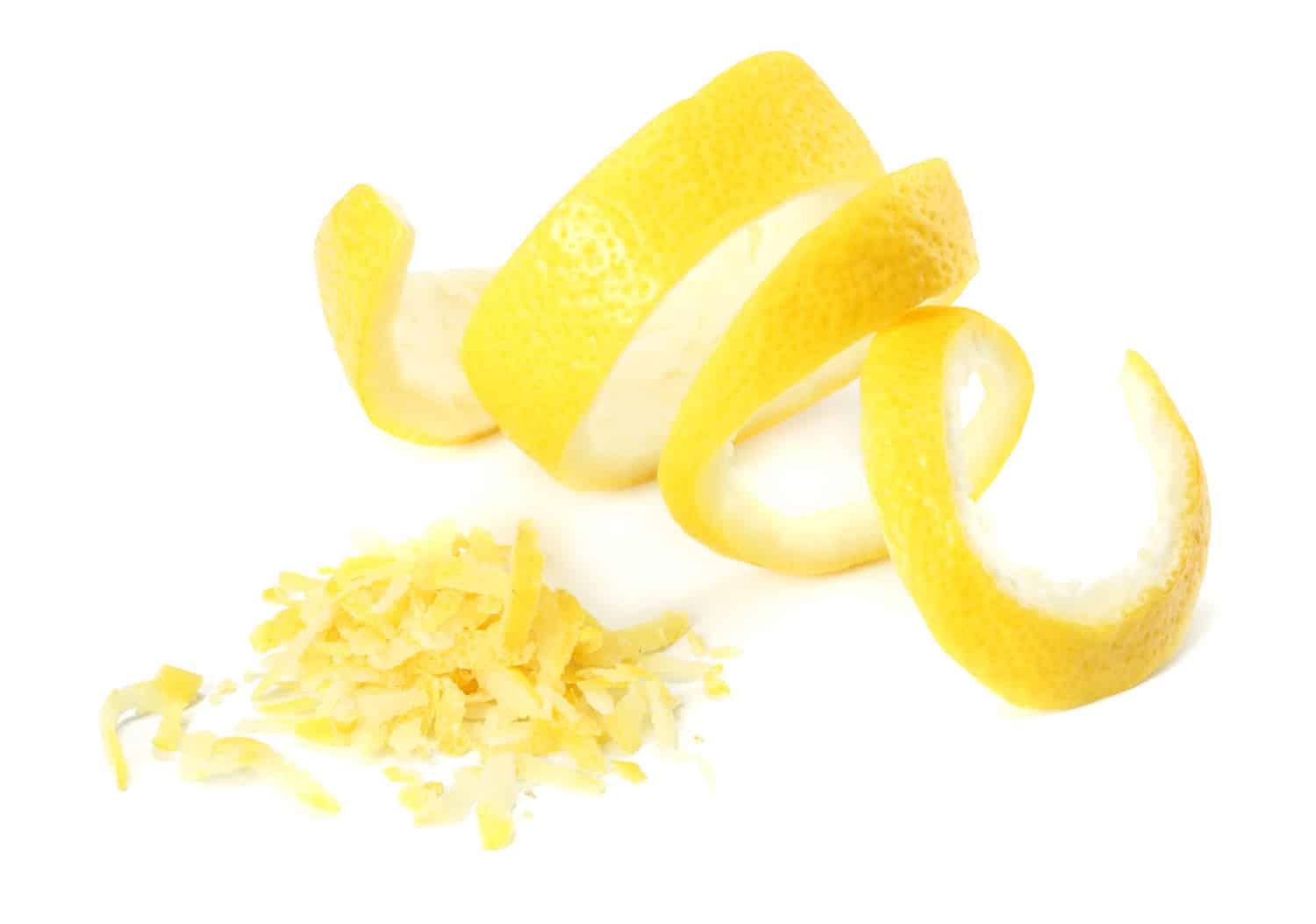 新鲜柠檬皮和柠檬皮分离在白色背景上。健康的食物