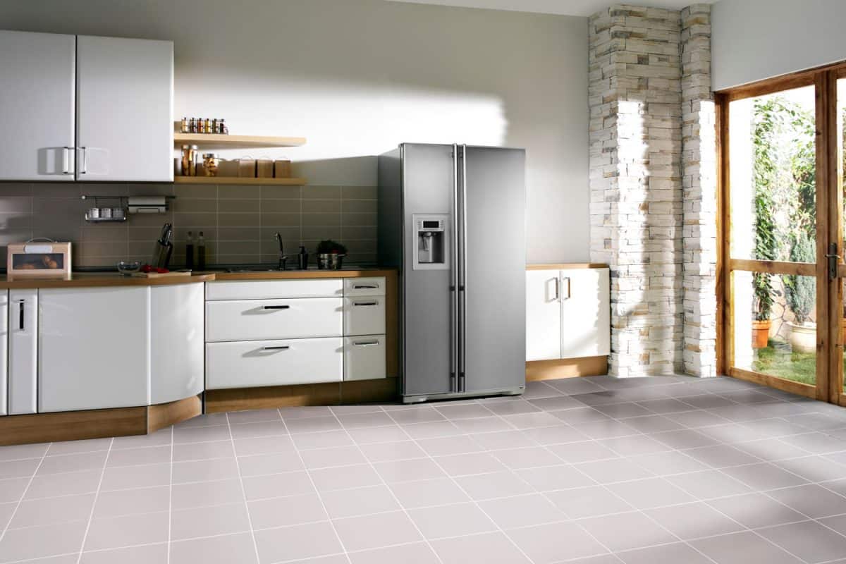 宽敞和大型当代设计厨房的房间与极简的设计方法bd手机下载