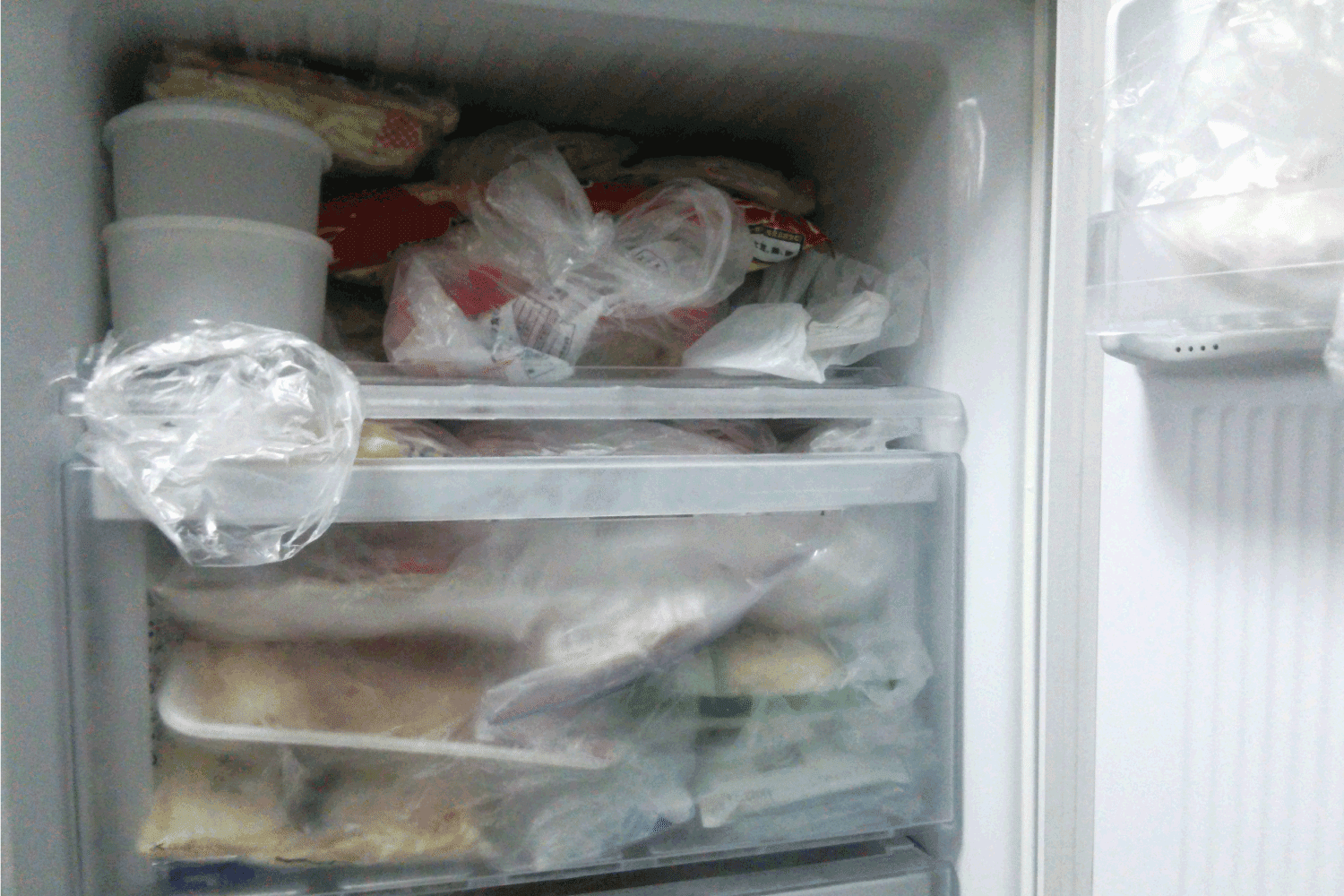 冰箱门打开