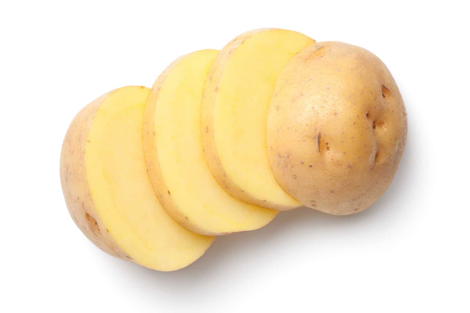 马铃薯孤立在白色背景上。