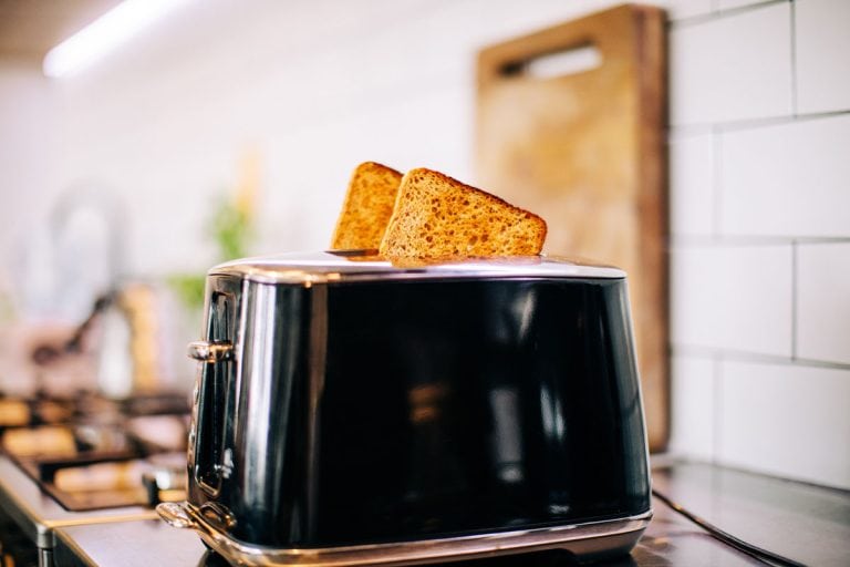 面包出现黑色在厨房烤面包机,如何清洁和奶酪烤面包机bd手机下载