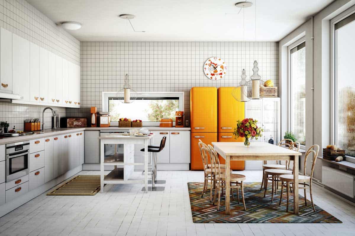 带有橙色冰箱的斯堪的纳维亚家庭厨房内部场景bd手机下载
