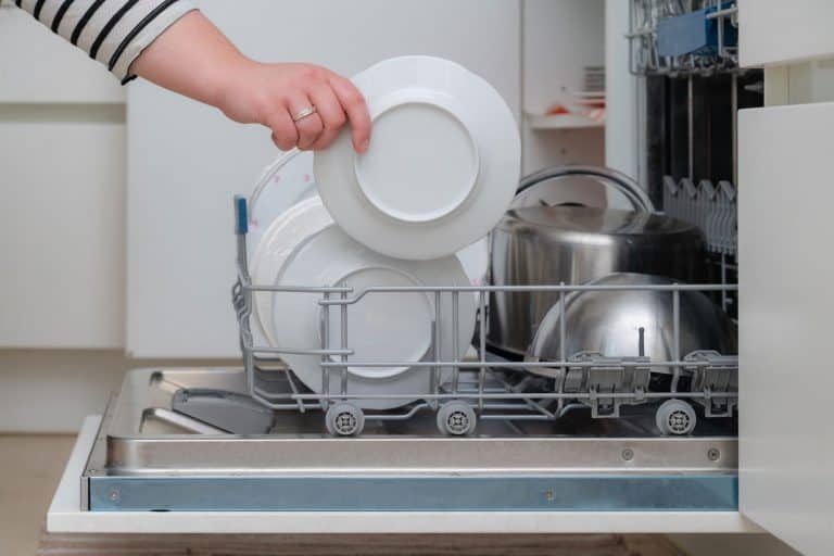 近距离的卸载在厨房里洗碟机,博世洗碗机应该持续多久?bd手机下载
