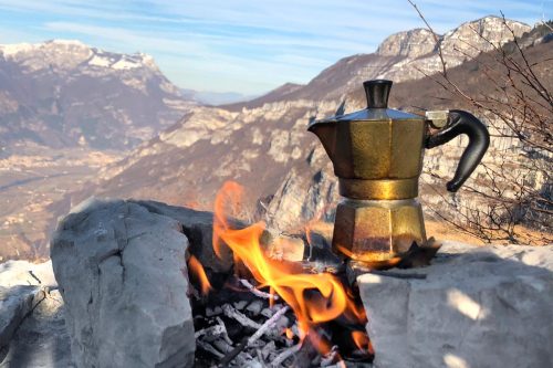阅读更多关于如何使用篝火咖啡过滤器的文章