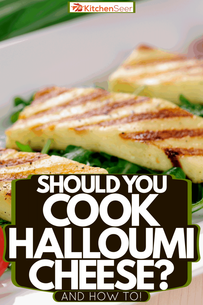 美味的沙拉halloumi奶酪配芦笋叶和樱桃番茄,你应该做饭halloumi奶酪吗?(以及如何!)