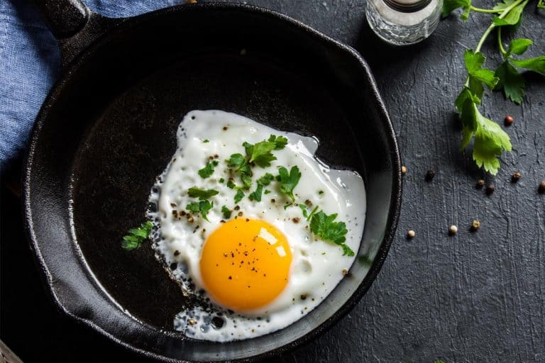 咸香煎蛋和欧芹生铁锅,3最好的锅煮鸡蛋