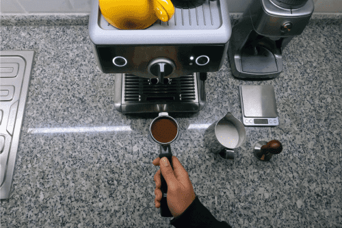 阅读更多关于“你能用浓缩咖啡机做热巧克力吗?