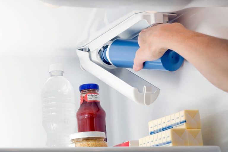 去除冰箱滤水器在现代电器,惠而浦冰箱有水过滤器吗?(以及何时更换)