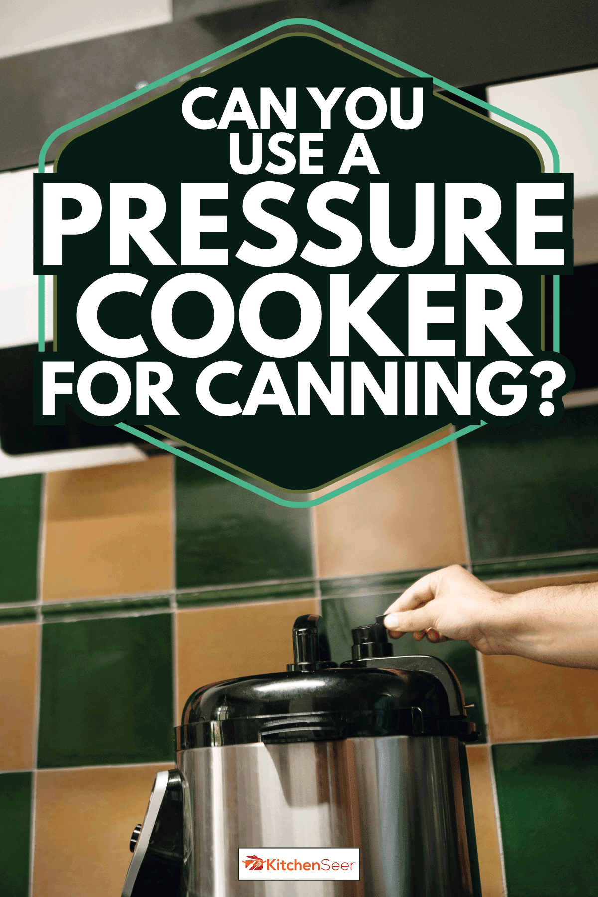 给高压锅减压，使蒸汽进入萃取器。你能用高压锅做罐头吗