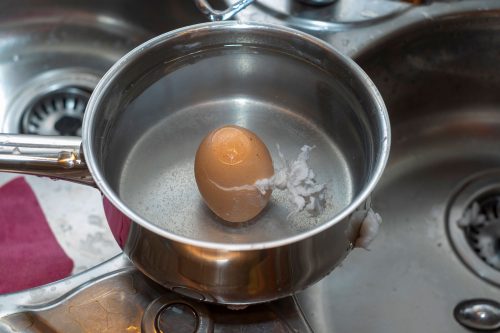 阅读更多关于如何防止鸡蛋在煮的时候破裂的文章