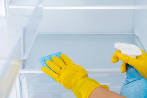 阅读更多关于这篇文章如何清洁冰箱的爆发流行