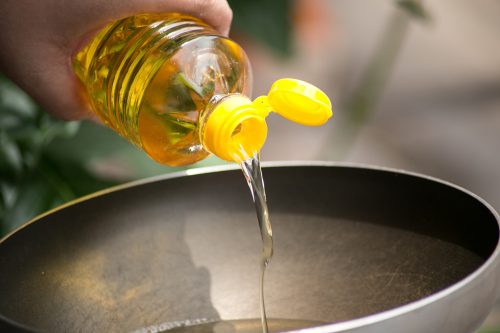 阅读更多关于“你能用植物油代替橄榄油吗?”