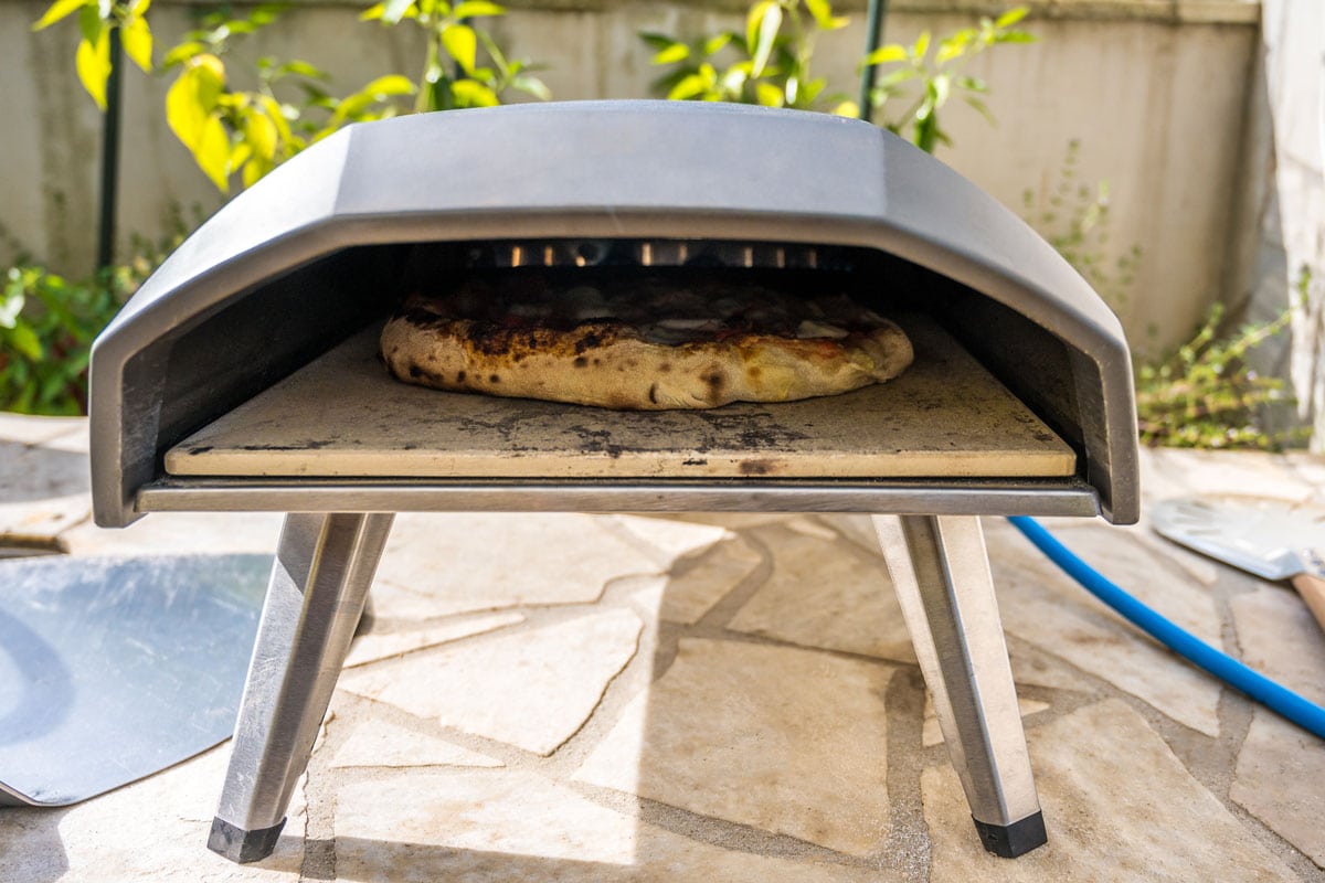 Ooni披萨烤箱可以在车库使用