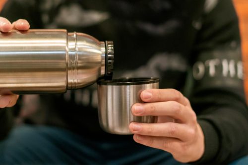 阅读更多关于“你能把保温杯放在冷冻室或冰箱里吗?”