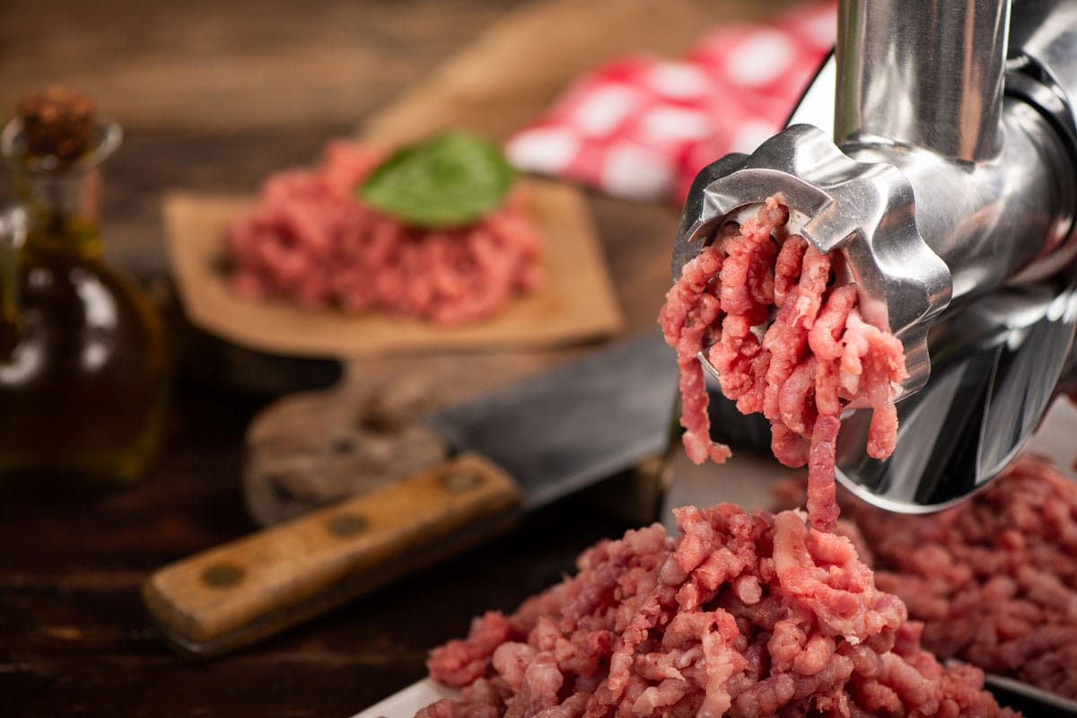 绞肉机上的碎肉
