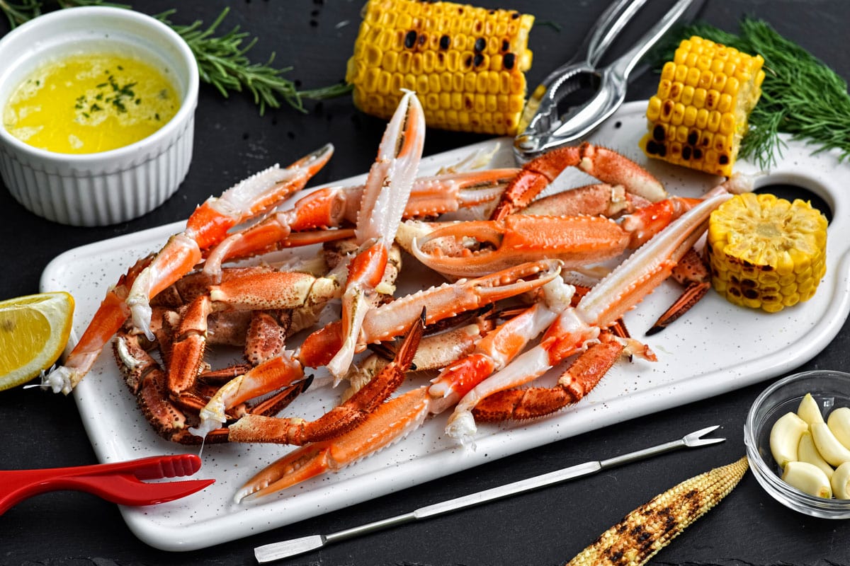 crab-legs-langoustines-claw-served-melted