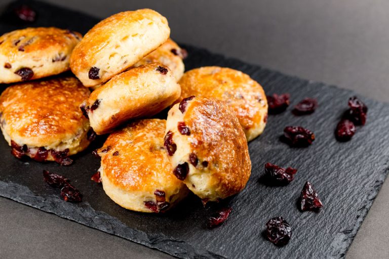 英国传统美味的糕点沙漠烤饼,如何使Costco蔓越橘橙Bisconies(包括食谱)