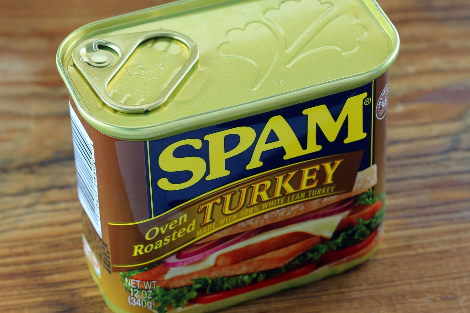 SPAM的生产商荷美尔食品有限责任公司现在将烤火鸡添加到他们的罐装肉类产品系列中。